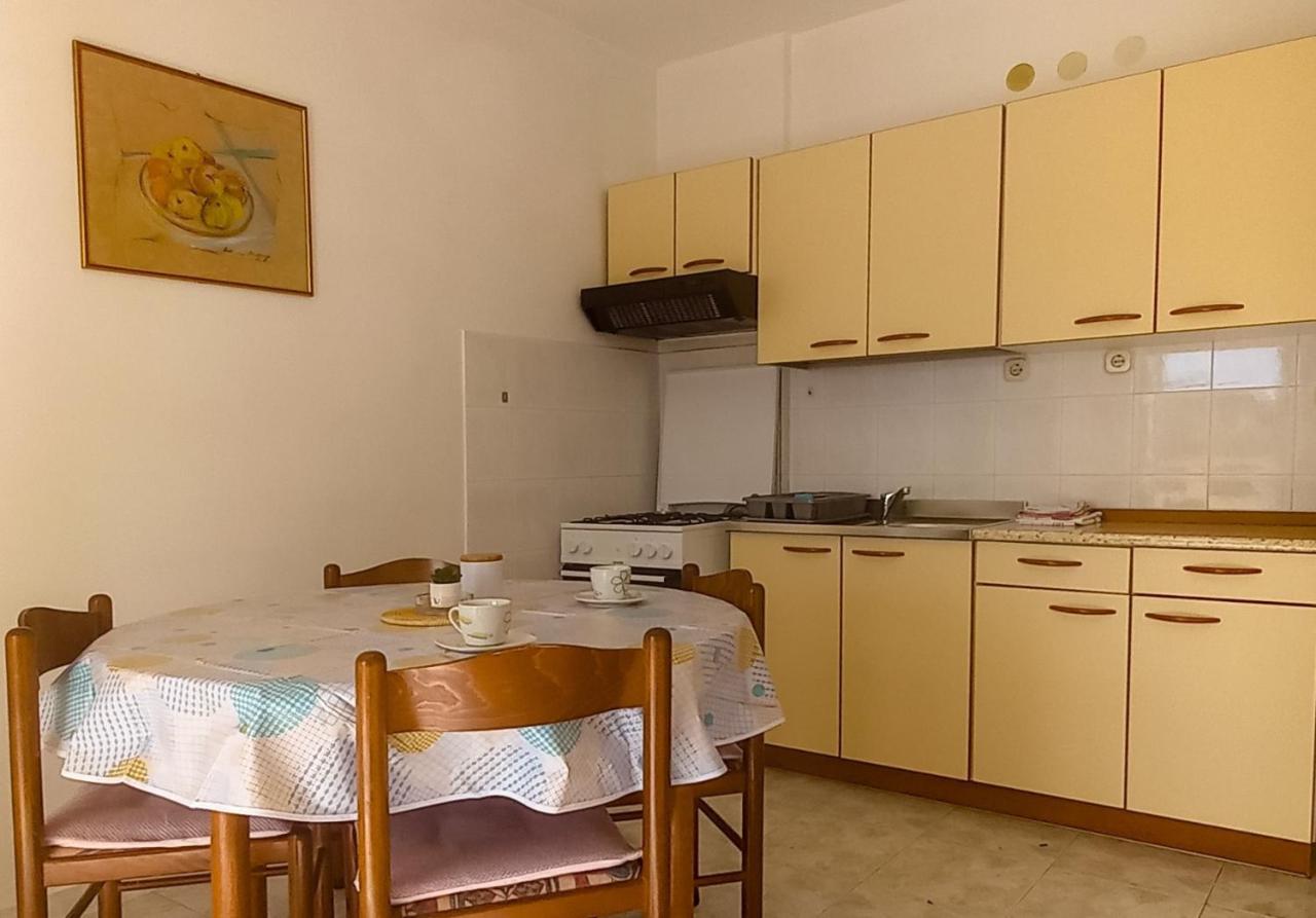 Apartments By The Sea Cove Mulobedanj, Pag - 6275 Lun  Bagian luar foto