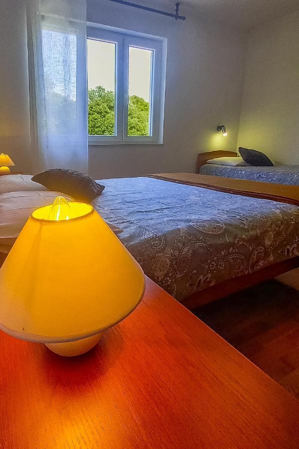 Apartments By The Sea Cove Mulobedanj, Pag - 6275 Lun  Bagian luar foto